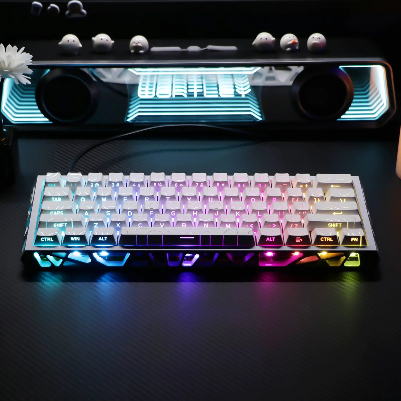 61-Key Gaming Keyboard — Desktop Setup: Gradient Color Scheme, Hot-Swappable Hollow Design, RGB Backlighting, Ultra-Compact Wired Design, Red Switches, Compatible with Windows/Macos, Suitable for Office and Gaming