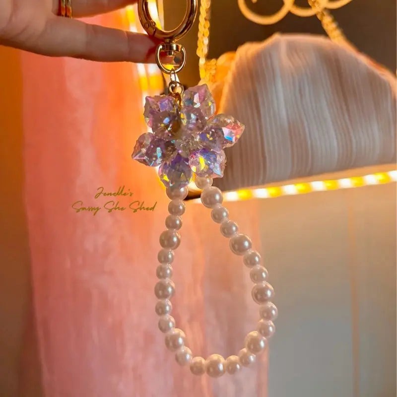 Elegant Crystal Lotus Pearl Phone Wristlet - Chic Fashion Accessory for Every Occasion
